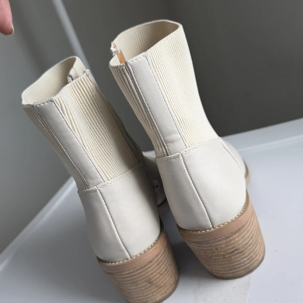 DV by Dolce Vita Perpetua Booties Women's cream color sz 9 - Picture 6 of 8